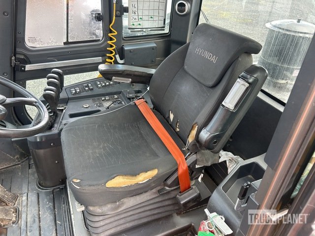 2021 Hyundai 110D-9 - Image 7